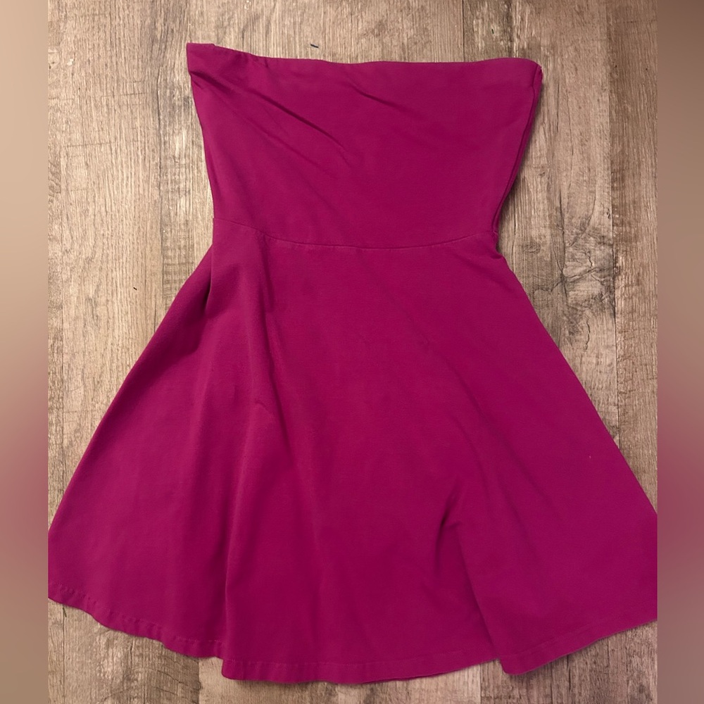 Express Strapless Magenta Dress